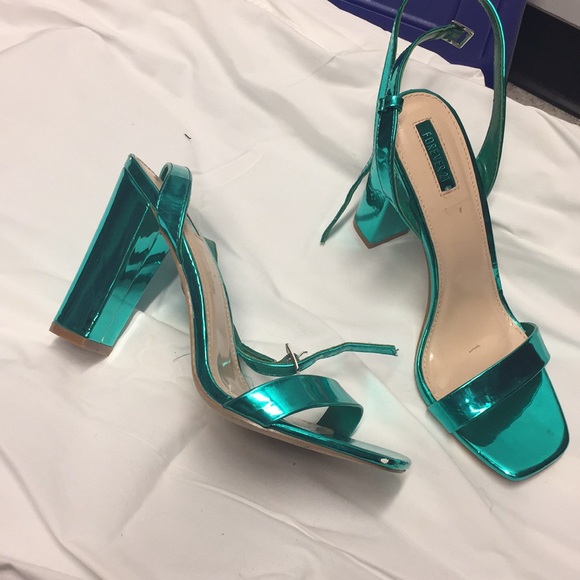 Forever 21 Turquoise heels - Picture 2 of 4